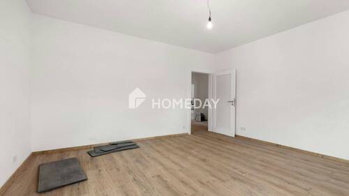 1. OG Schlafzimmer 2 - 