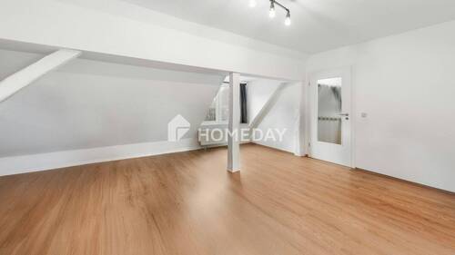 DG Wohnzimmer 2 - 5 Zimmer Mehrfamilienhaus, Wohnhaus in Burg