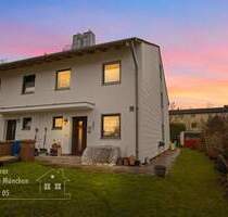 Großzügige Doppelhaushälfte mit viel Platz für die Familie- ruhig gelegen in Moosach - München