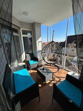Balkon - schöne 5 Zimmer-DG-Wohnung - Raumwunder für Familien