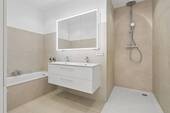 Neues Bad mit Walk-In-Dusche - 