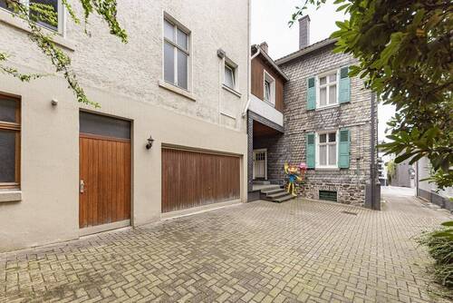 Hofansicht - Mehrfamilienhaus, Wohnhaus mit 257,00 m&sup2; in Gevelsberg zum Kaufen