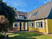 Massivhaus im Skandi-Stil - Modernisiertes Einfamilienhaus in Schnelsen: Ruhige 2. Reihe (provisionsfrei)