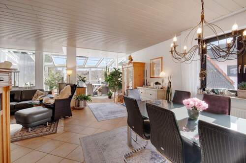 Wohn- & Essbereich - 6 Zimmer Doppelhaushälfte zum Kaufen in Taunusstein