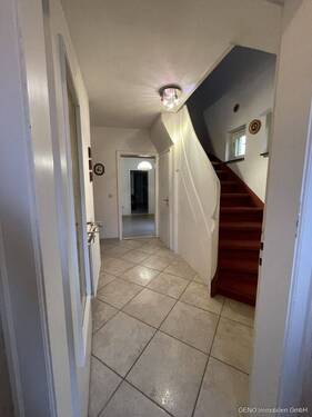 Flur - 5 Zimmer Einfamilienhaus in Delmenhorst
