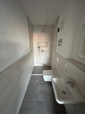 Badezimmer - Etagenwohnung mit 18,30 m² in Neckarsulm / Obereisesheim zur Miete