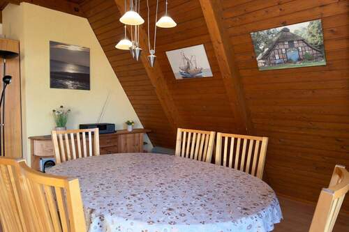 Wohn- und Esszimmer - 