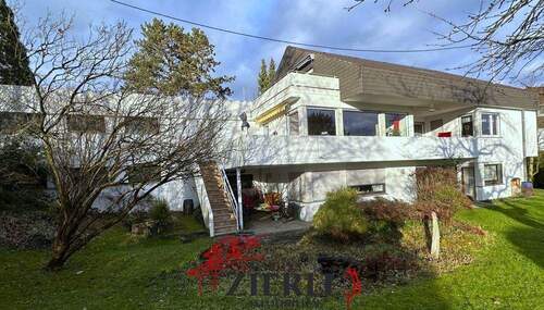 2- Außenansicht - 1 Zimmer Mehrfamilienhaus, Wohnhaus zum Kaufen in Göppingen / Bartenbach