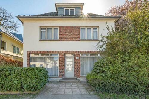 Bild 1 - Wohn- und Geschäftshaus in Nienstedten