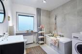 Helles Badezimmer - 
