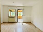 Wohnzimmer - Bungalow mit 100,00 m² in Osterhofen zum Kaufen