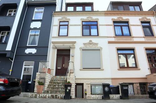 Wohnung im Altbremer Haus - 0 % Käuferprovision! Gemütliche 2-Zimmer-Wohnung mit Terrasse im Altbremer Haus in Bremen-Walle!