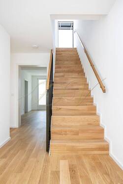 Treppe zum Dachgeschoss - 