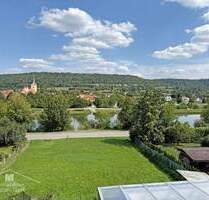 Kompakte Doppelhaushälfte mit Garage und traumhaftem Blick in den Main-Donau-Kanal - Berching