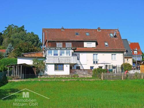 Ostansicht - 5 Zimmer Doppelhaushälfte in Berching