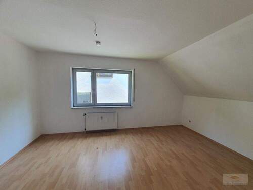 DG Schlafzimmer - 3 Zimmer Etagenwohnung in Altena / Altroggenrahmede