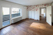 Elternschlafzimmer mit Zugang Balkon - 