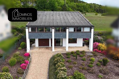 Titelbild - #KOMINOS IMMOBILIEN# Freistehendes Einfamilienhaus in Biekhofen