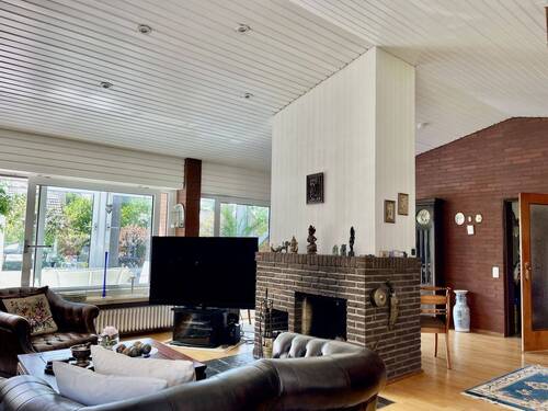 Wohnzimmer mit Kamin - 