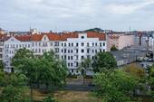 Außenansicht - Bezugsfreie 2-Zimmerwohnung mit Altbaucharme in modernisiertem Wohnhaus in Wedding