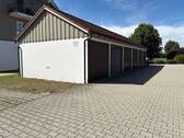 Garage + Stellplatz - 