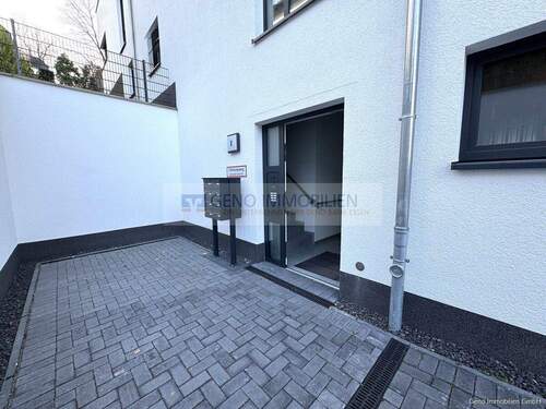 Eingangsbereich - Etagenwohnung mit 113,30 m&sup2; in Hattingen zum Kaufen