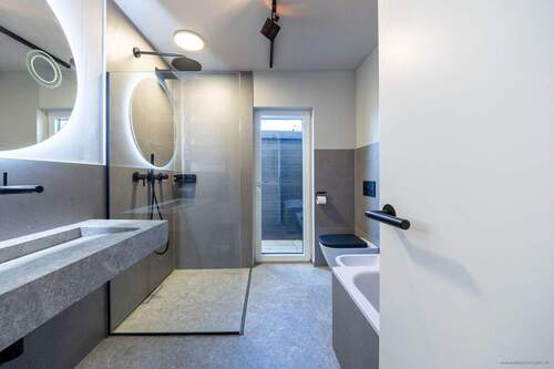 hochwertiges Badezimmer - 