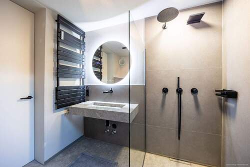 hochwertiges Badezimmer - 