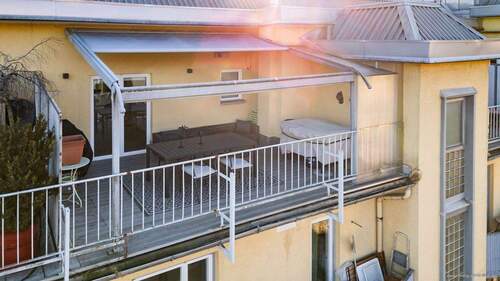 Blick auf die Terrasse - 