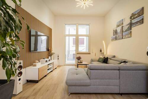 Wohnbereich mit Terrassenzugang - 