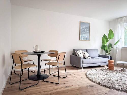 Wohnbereich - 3 Zimmer Etagenwohnung zum Kaufen in Frankfurt