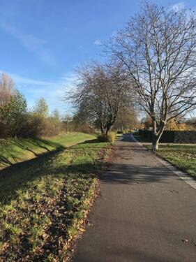 Radweg 200 m entfernt - Eine wunderbare sonnige, grüne und ruhige Oase, unweit vom Bahnhof Spandau!