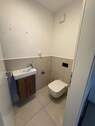 Gäste WC EG - 5 Zimmer Doppelhaushälfte in Ottenhofen