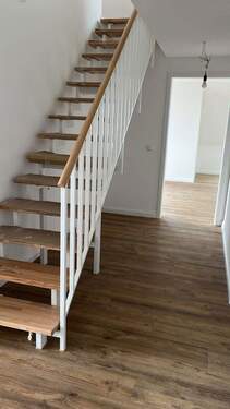 Blick vom Flur ins Wohnzimmer - 