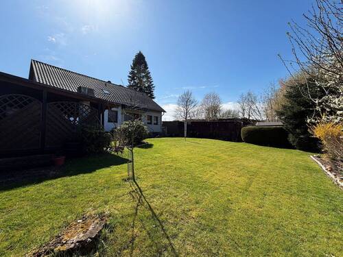 Außenansicht - Einfamilienhaus mit 192,00 m&sup2; in Emmerthal zum Kaufen