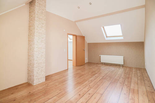 Schlafzimmer Anbau (OG) - 