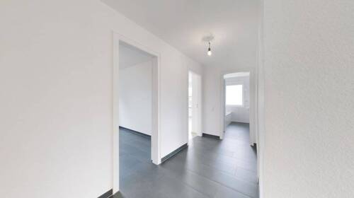 Flur - Etagenwohnung mit 85,00 m&sup2; in Düsseldorf zur Miete