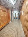 Wellnessbereich mit Schwimmbad - 