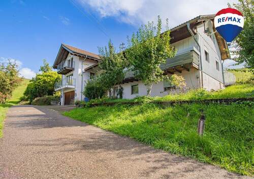 Branding-2 - Zwei vielseitig nutzbare Doppelhaushälften mit großem Ausbaupotenzial in Weilheim - Heubach