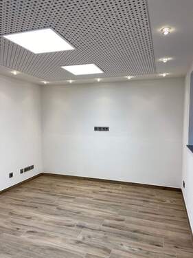 mittelgroßer Raum - 