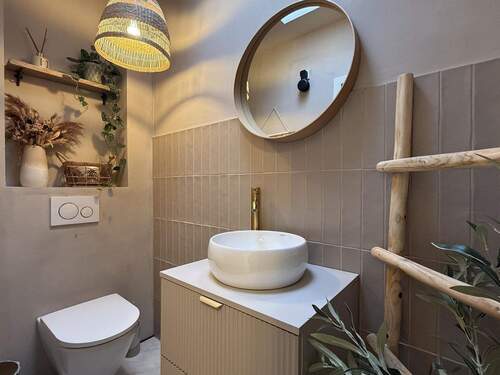 Gäste-WC - 4 Zimmer Bungalow in Herten