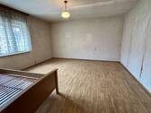 Zimmer Erdgeschoss - 6 Zimmer Einfamilienhaus in Thalmässing