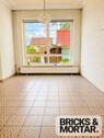 Flur mit großem Fenster - 