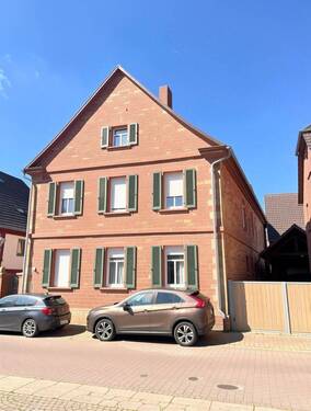 Ansicht Vorderseite - 1 Zimmer Mehrfamilienhaus, Wohnhaus zum Kaufen in Kleinwallstadt