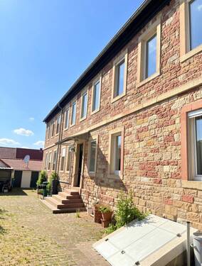 Ansicht Hof - 1 Zimmer Mehrfamilienhaus, Wohnhaus in Kleinwallstadt