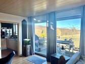 Wohn-/ Esszimmer - 