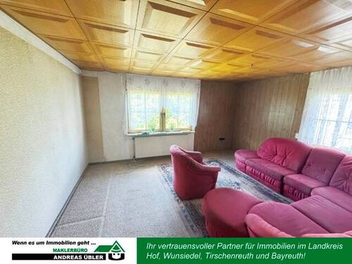 Wohnzimmer EG - 6 Zimmer Einfamilienhaus in Selb