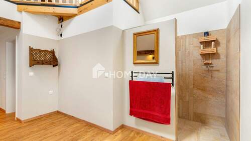 1. OG Badezimmer 1 2 - 