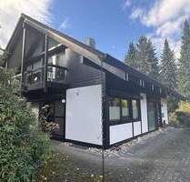 Wohnen im Grünen! - 2.000,00&nbsp;EUR Kaltmiete, ca.&nbsp; 200,00&nbsp;m&sup2;&nbsp;Wohnfl&auml;che in Freiberg (PLZ: 09599)