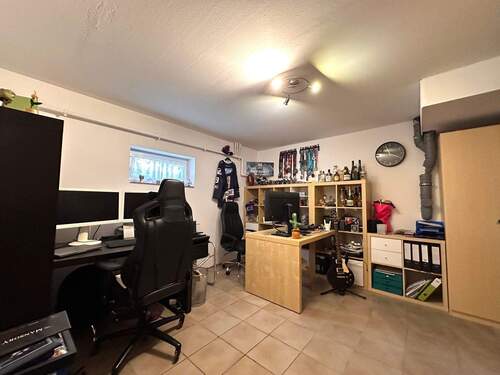 Hobbyraum/Arbeiten KG - 